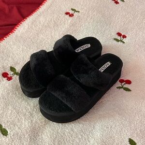 Fluffy Platform Sandal